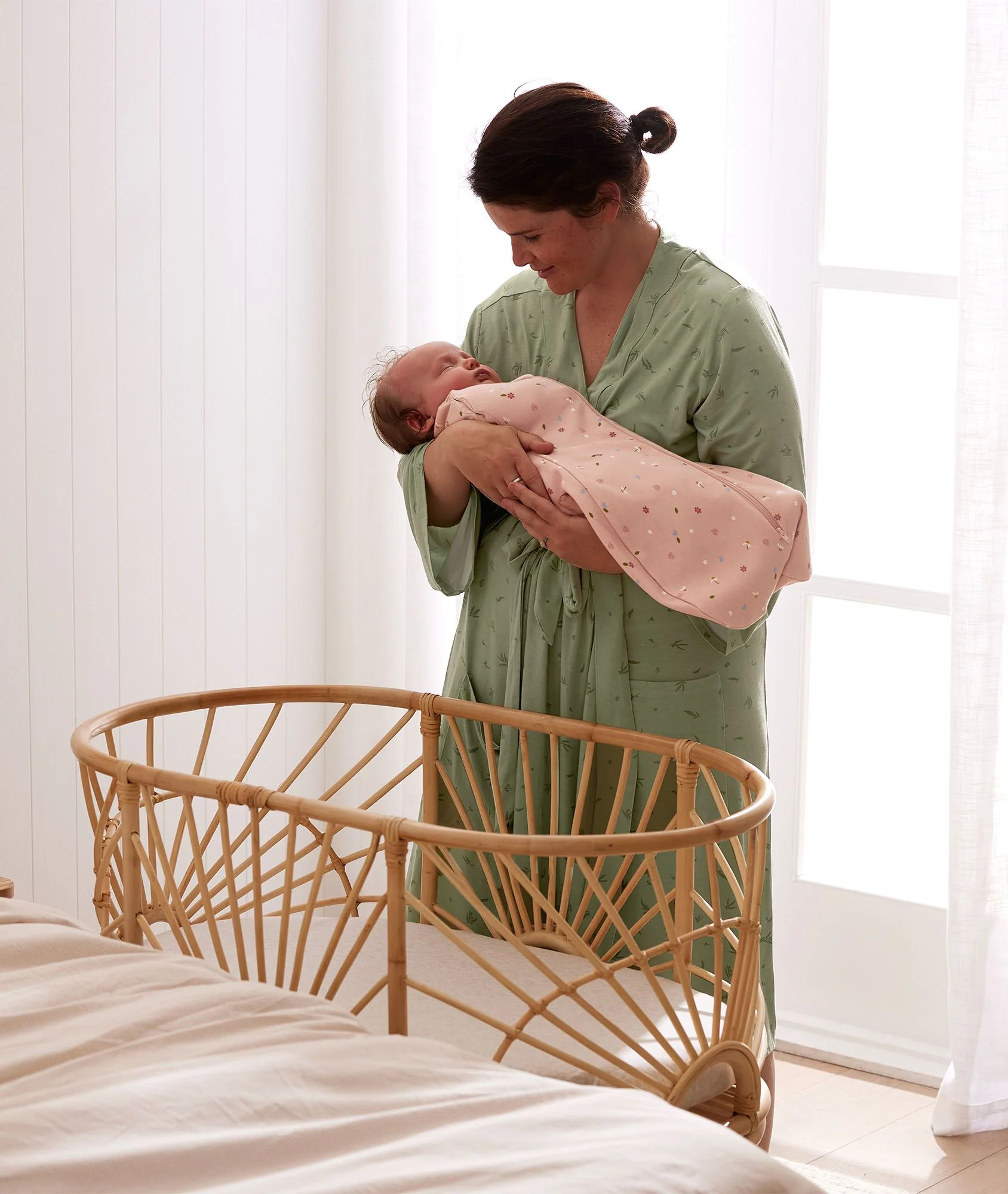 Cocoon Swaddle Bag 1.0 TOG Daisies - Image 13