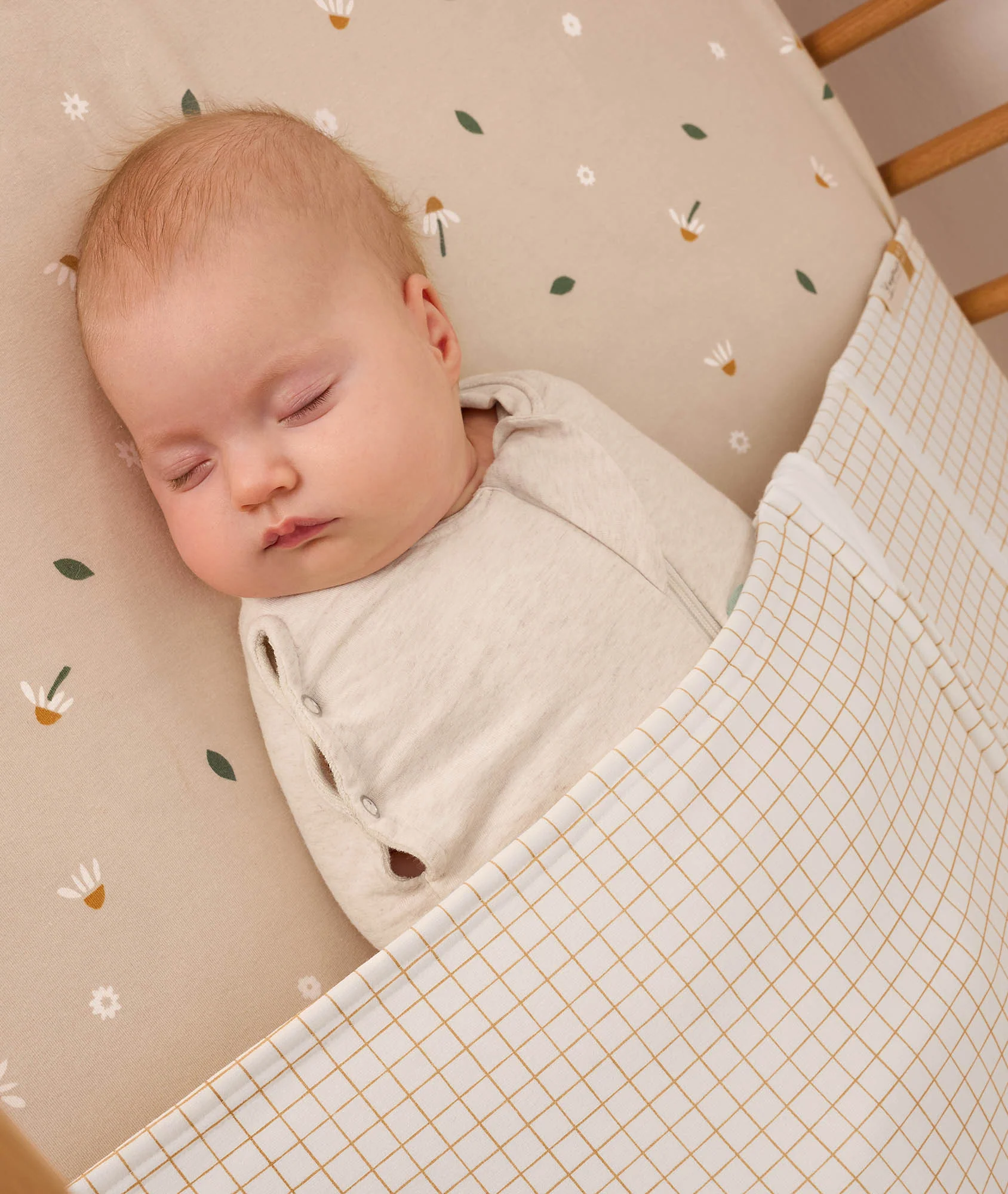 HugMe Blanket 1.0 & 2.5 TOG Caramel Grid - Image 13
