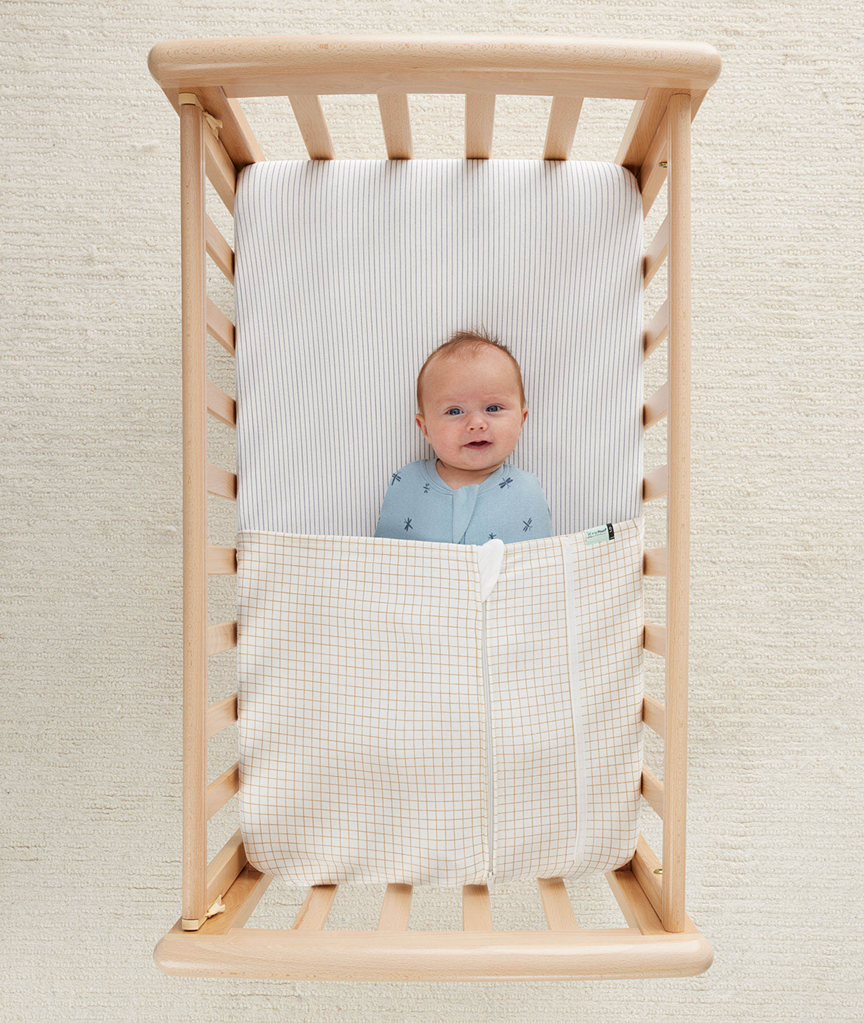 HugMe Blanket 1.0 & 2.5 TOG Caramel Grid - Image 3