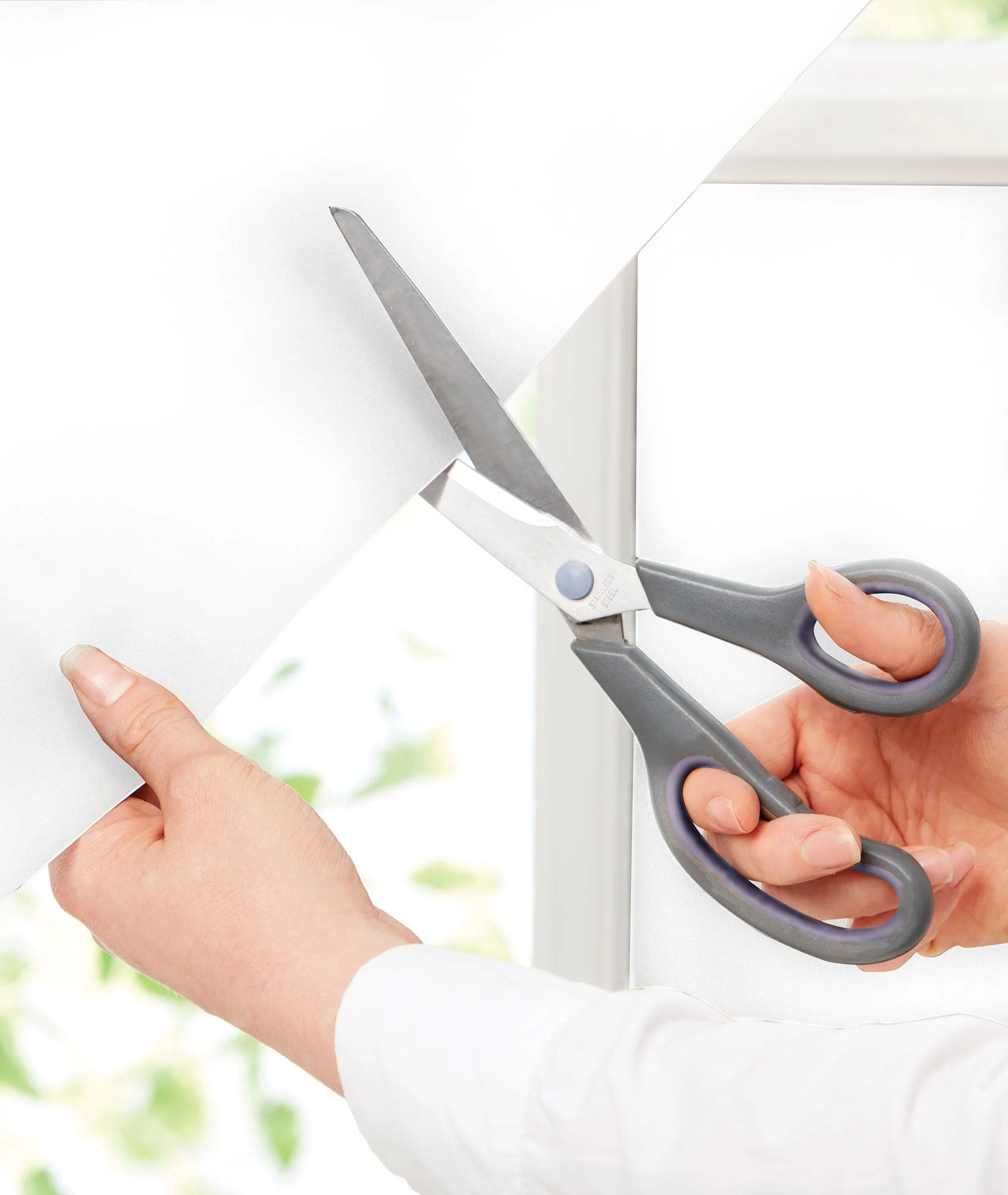 Window Blockout White - Image 15